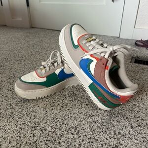 Nike Air Force 1 Low Shadow
Sail Signal Blue Green